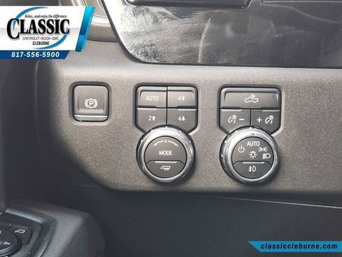 Used 2025 GMC Sierra 1500 Elevation w/ Preferred Package image 43