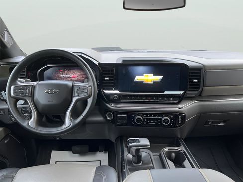Used 2024 Chevrolet Silverado 1500 ZR2 AWD/4WD image 39