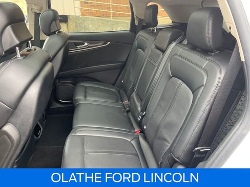 Used 2021 Lincoln Nautilus Reserve w/ Equipment Group 201A image 12