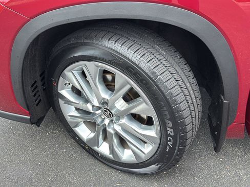 Used 2020 Toyota Highlander Limited AWD/4WD image 5