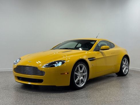 Used 2006 Aston Martin V8 Vantage Coupe RWD image 1