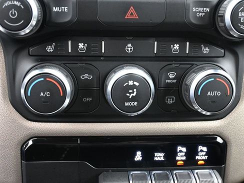 Used 2020 RAM 1500 Laramie image 27