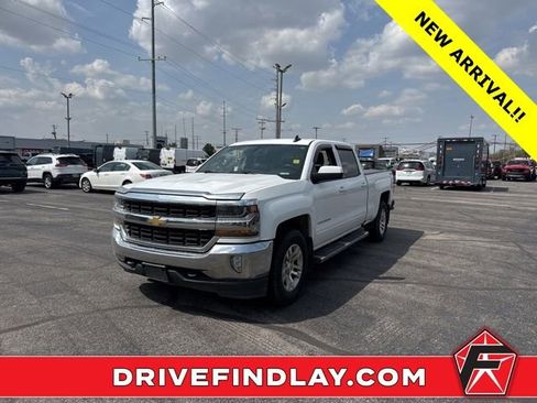 Used 2018 Chevrolet Silverado 1500 LT w/ LT Convenience Package AWD/4WD image 1