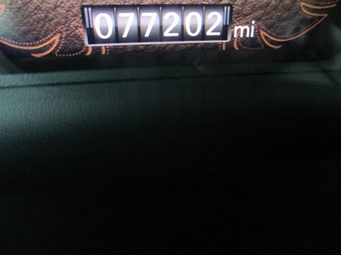 Used 2022 RAM 3500 Laramie image 34