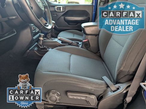 Used 2018 Jeep Wrangler Sport AWD/4WD image 13