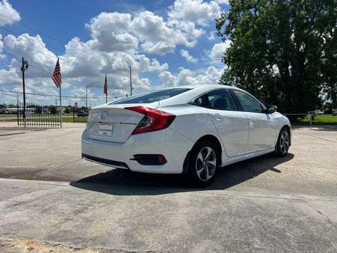 Used 2019 Honda Civic LX image 3