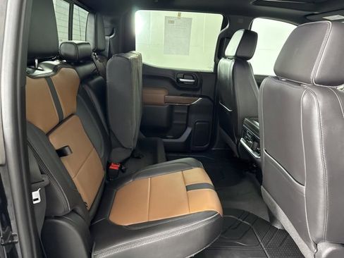 Used 2021 Chevrolet Silverado 1500 High Country image 14
