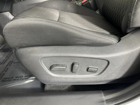 Used 2020 Nissan Rogue SV AWD/4WD image 35