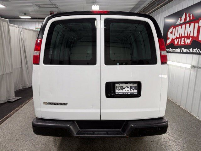 Used 2019 Chevrolet Express 2500 RWD image 5