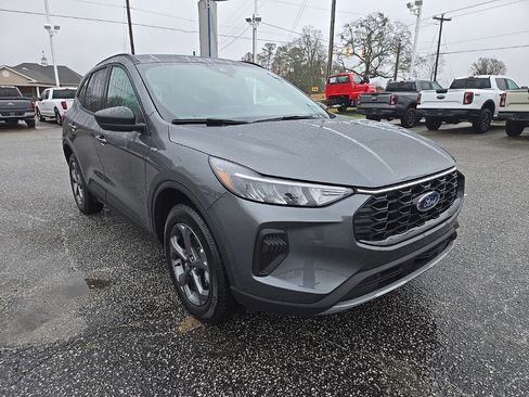 Used 2025 Ford Escape ST-Line image 3