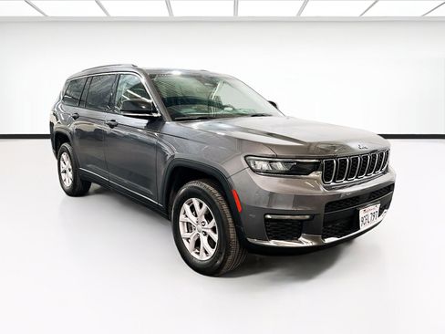Used 2022 Jeep Grand Cherokee L Limited image 3