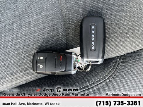 Used 2024 RAM 2500 Big Horn w/ Safety Group image 27