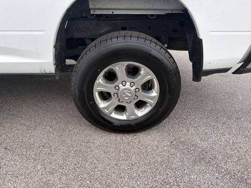 Used 2024 RAM 2500 Big Horn AWD/4WD image 42