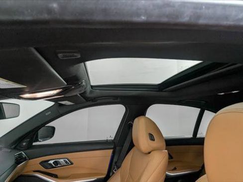 Used 2021 BMW 330i Sedan w/ M Sport Package image 16