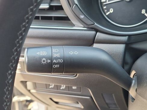 Used 2022 MAZDA MAZDA3 s image 15