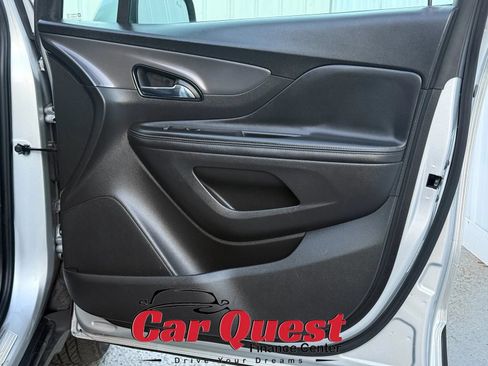 Used 2020 Buick Encore Essence AWD/4WD image 19