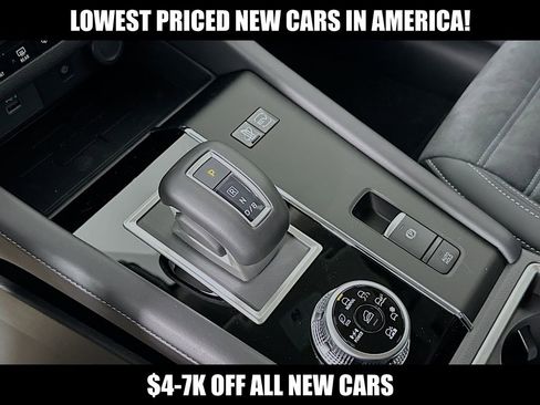 New 2024 Mitsubishi Outlander SE image 20