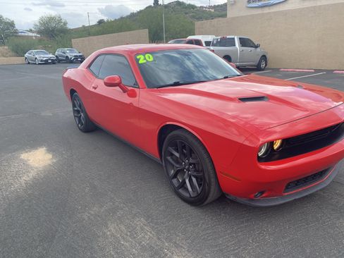 Used 2020 Dodge Challenger SXT w/ Blacktop Package image 5