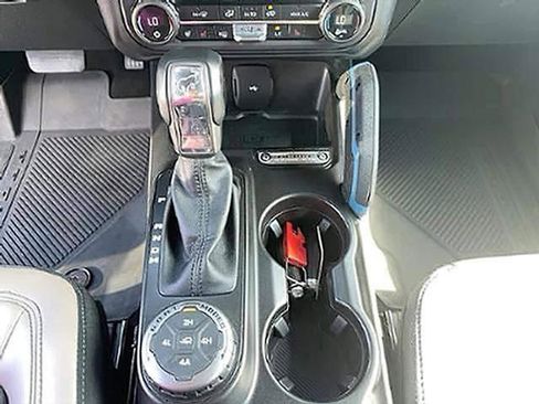 Used 2023 Ford Bronco Wildtrak AWD/4WD image 16