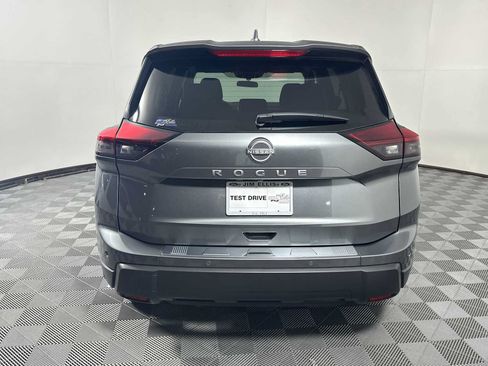 Used 2025 Nissan Rogue SV FWD image 6
