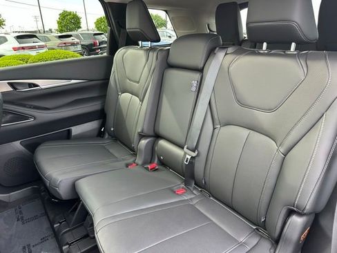 New 2027 INFINITI QX60 Luxe FWD image 32