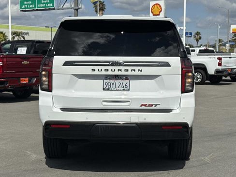 Used 2022 Chevrolet Suburban RST w/ Luxury Package image 6