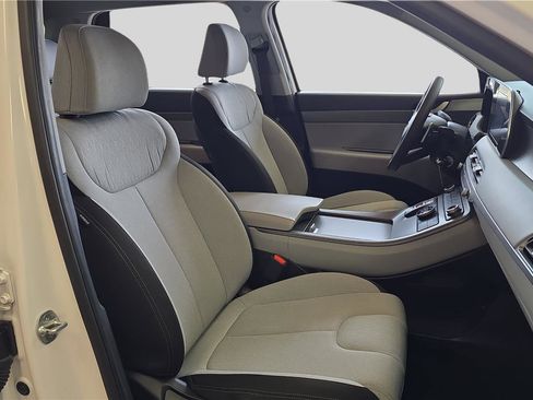 Used 2021 Hyundai Palisade SE image 12