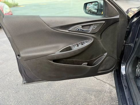 Used 2022 Chevrolet Malibu LT image 13