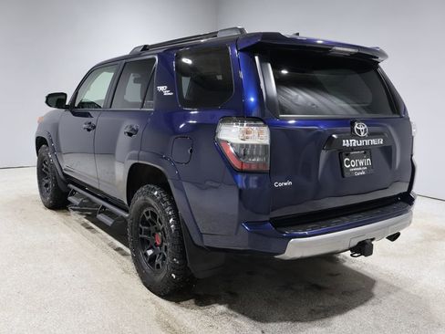 Used 2024 Toyota 4Runner TRD Off-Road Premium image 5