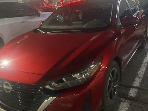 Certified 2025 Nissan Sentra SV image 4