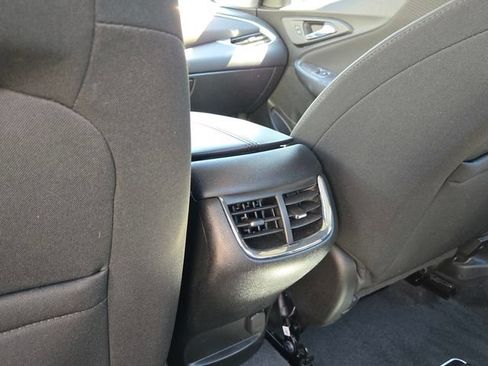 Used 2021 Chevrolet Malibu LT FWD image 10