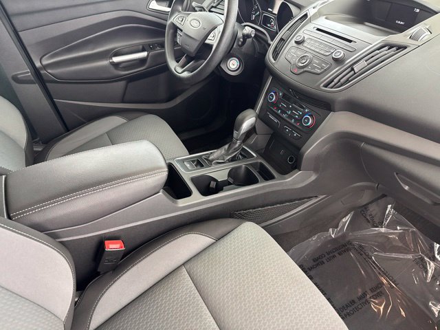 Used 2018 Ford Escape SE w/ Ford Safe & Smart Package FWD image 21