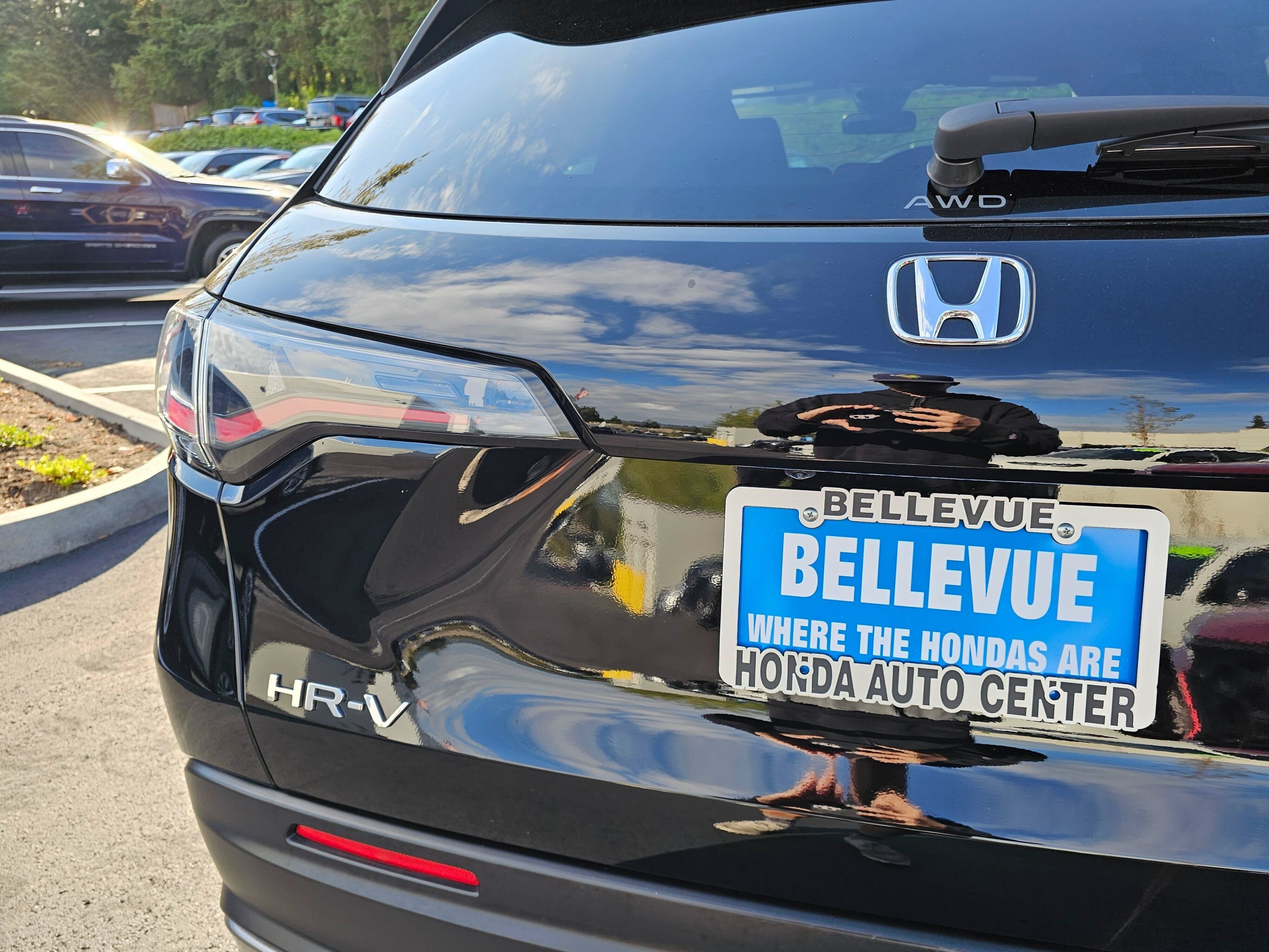 Used 2025 Honda HR-V Sport image 17