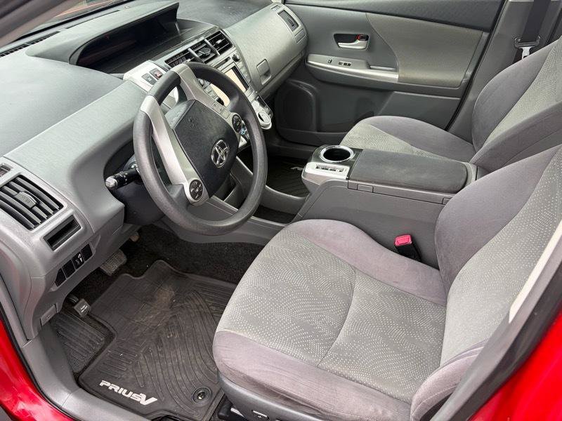 Used 2012 Toyota Prius V Two FWD image 9