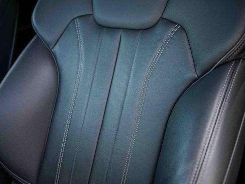 Used 2023 Audi Q5 2.0T Premium w/ Convenience Package image 11