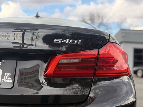 Used 2019 BMW 540i xDrive w/ Convenience Package image 10