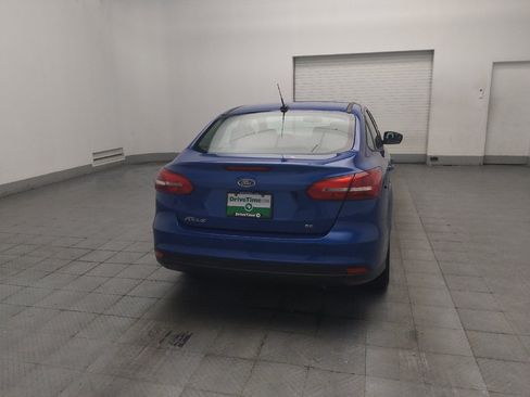 Used 2018 Ford Focus SE FWD image 7