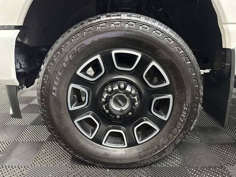 Used 2024 Ford F250 Platinum w/ Snow Plow Prep Package AWD/4WD image 41