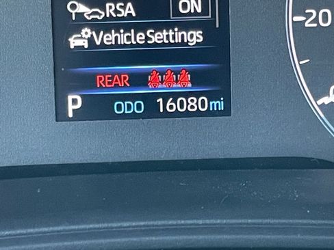 Used 2025 Toyota Corolla LE image 39