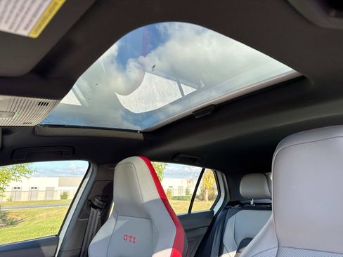 Used 2024 Volkswagen GTI Autobahn image 4