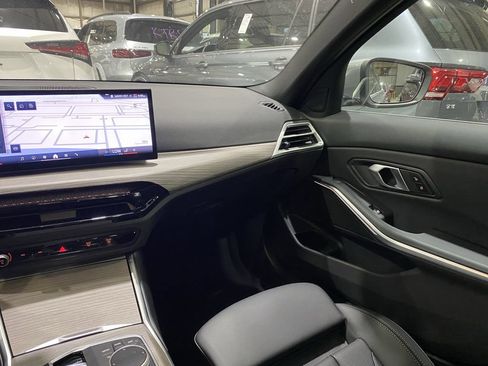 Used 2025 BMW 330i Sedan RWD image 6
