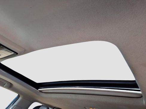 Used 2015 Toyota 4Runner Limited image 17