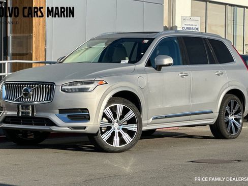 Used 2023 Volvo XC90 T8 Core image 1