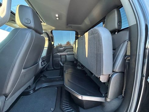 Used 2022 GMC Sierra 2500 Denali w/ Denali Black Diamond Edition image 12