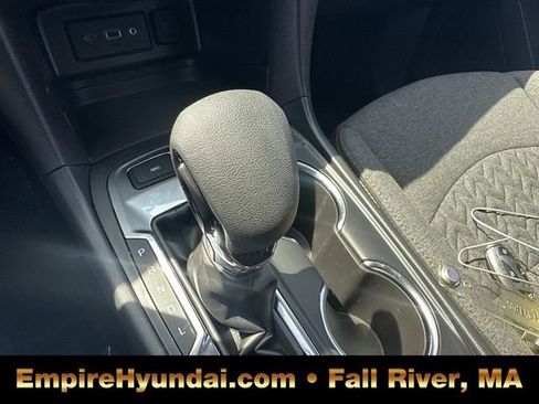 Used 2024 Chevrolet Equinox LT image 28