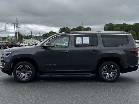 Used 2024 Jeep Wagoneer Series II w/ Flexible Seating Group image 2