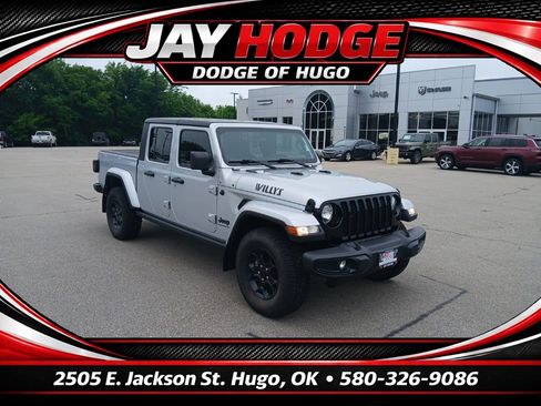 Used 2023 Jeep Gladiator Mojave AWD/4WD image 1