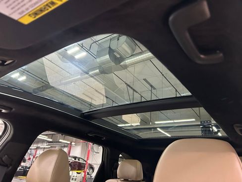 New 2026 Kia Sorento SX Prestige w/ Olive Brown Leather Package image 28