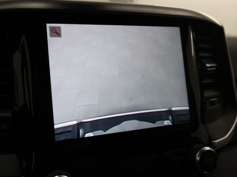 Used 2022 RAM 1500 Big Horn AWD/4WD image 16