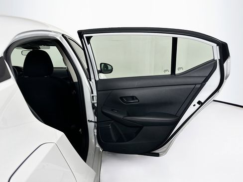 Used 2024 Nissan Sentra SV image 28